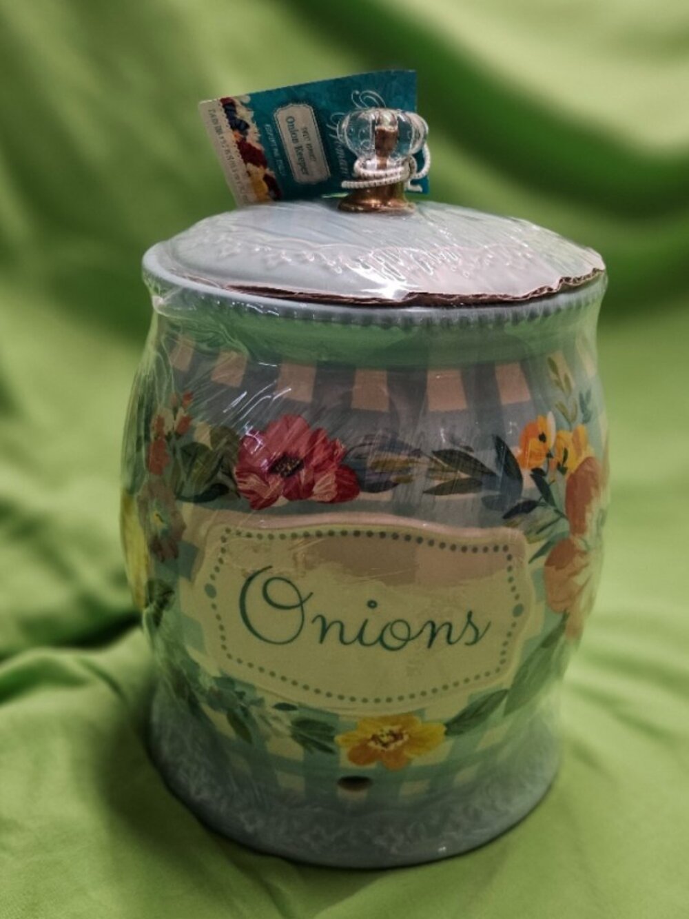 THE PIONEER WOMAN Sweet Romance Ceramic ONION KEEPER with Lid and Tags NEW
